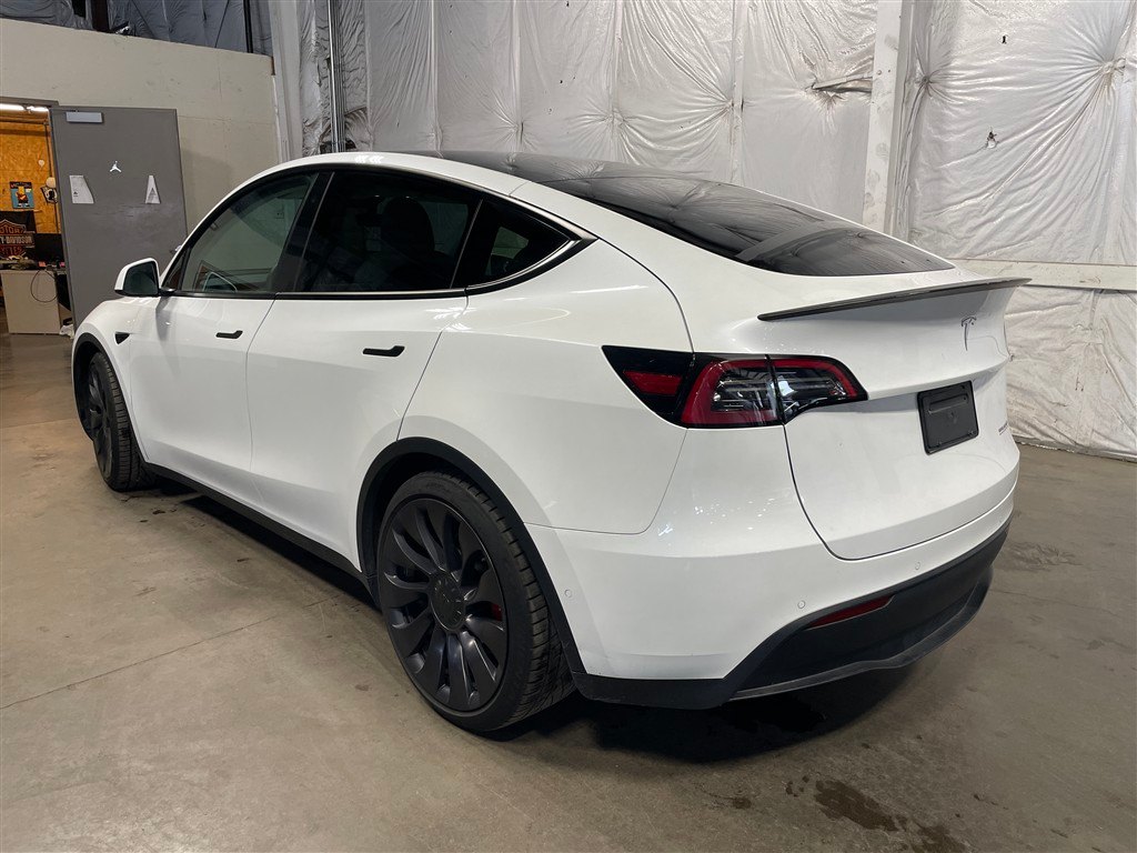 Tesla Model Y AWD, photo 4