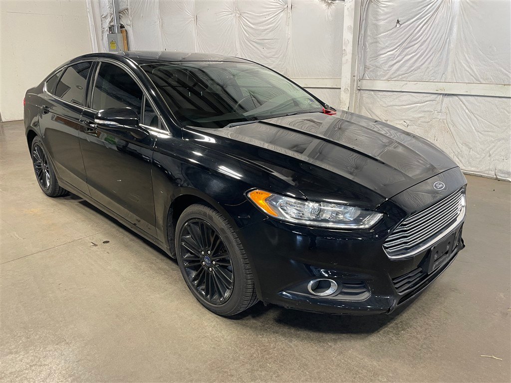 Ford Fusion SE FWD, photo 2