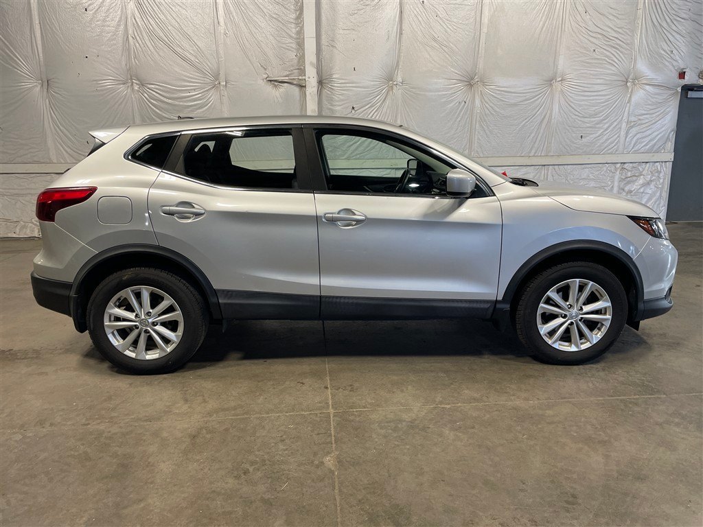 Nissan Rogue Sport 2WD, photo 3